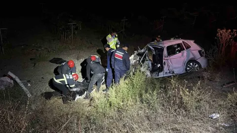 Çorum'da katliam gibi kaza! Dün nişanlanan çift de dahil 4 kişi hayatını kaybetti