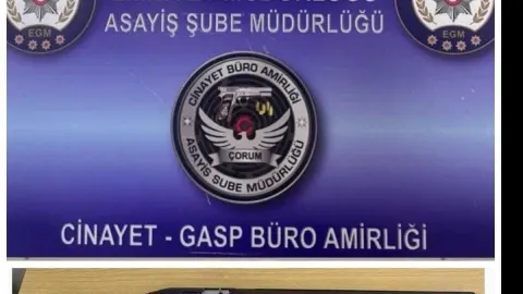Çorum'da polis denetimlerinde 4 tabanca ile 4 av tüfeği ele geçirildi