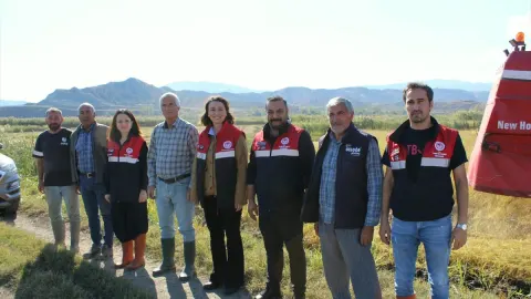 Dodurga Kaymakamı Tokur, çeltik üreticilerini ziyaret edip bol kazançlı hasat diledi