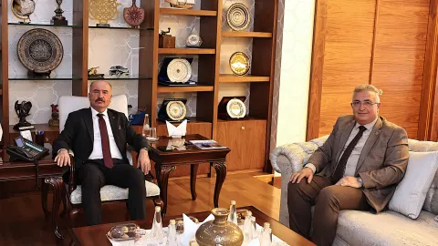 Oğuzlar Belediye Başkanı Cebeci Vali Çalgan’ı Ziyaret Etti