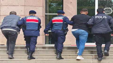 Zehir Tacirine Suçüstü